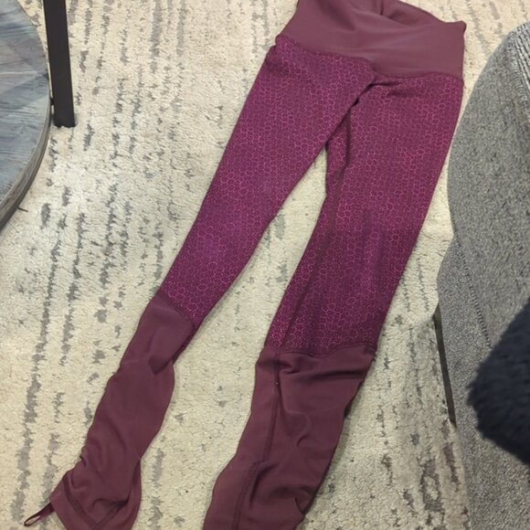 Lululemon Sweaty Endeavor Tight Star Pixel Raspberry Bordeaux Drama / Bordeaux - Picture 10 of 14